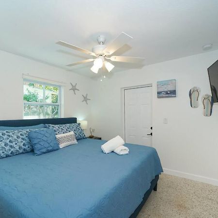 Modern, Fresh - Only 3 Miles To The Beach! Apartment Sarasota Bagian luar foto