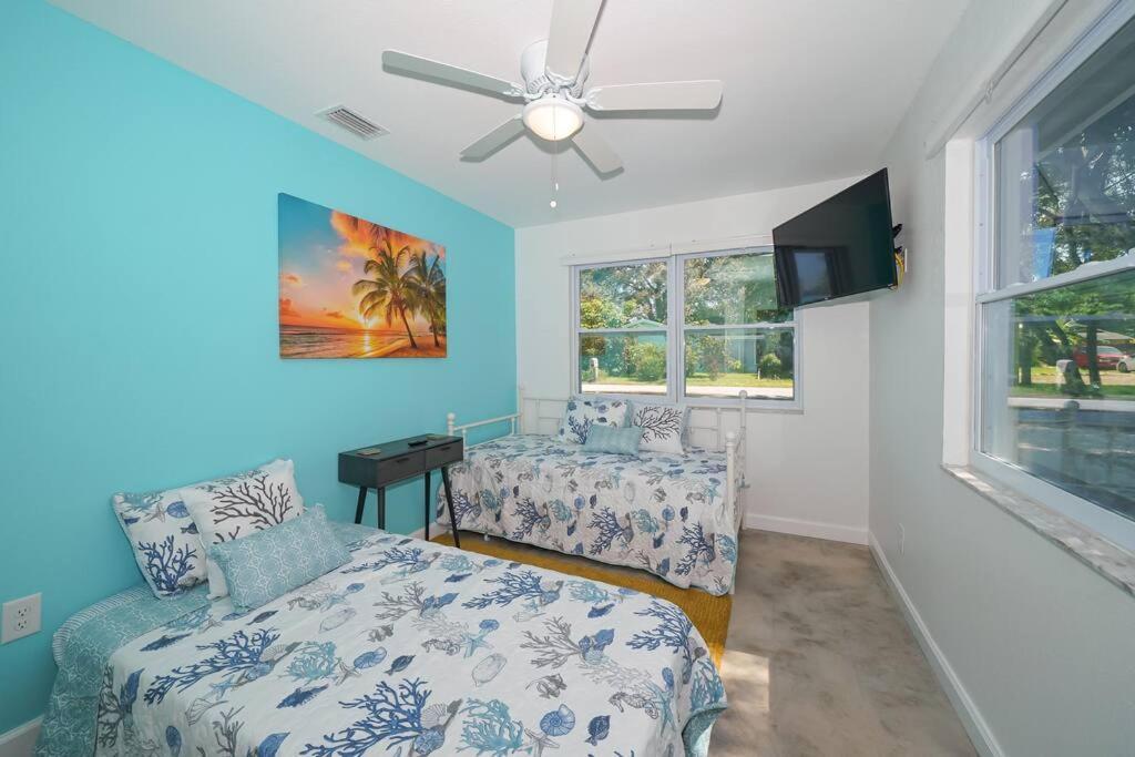 Modern, Fresh - Only 3 Miles To The Beach! Apartment Sarasota Bagian luar foto