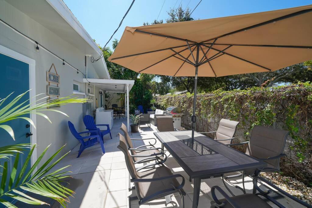 Modern, Fresh - Only 3 Miles To The Beach! Apartment Sarasota Bagian luar foto