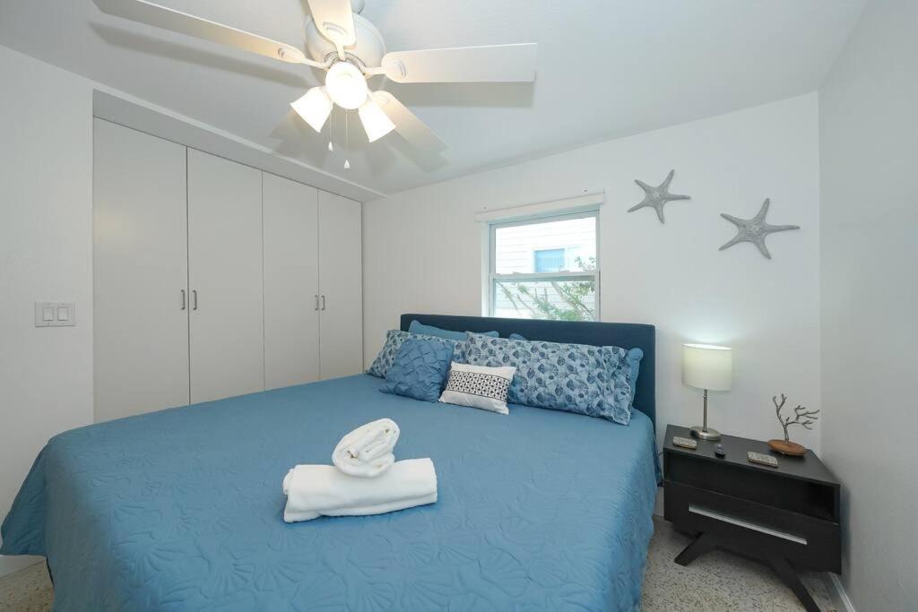 Modern, Fresh - Only 3 Miles To The Beach! Apartment Sarasota Bagian luar foto